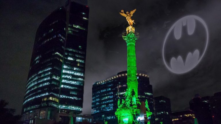 La ‘Batiseñal’ iluminará los cielos de la CDMX por aniversario 80 de Batman