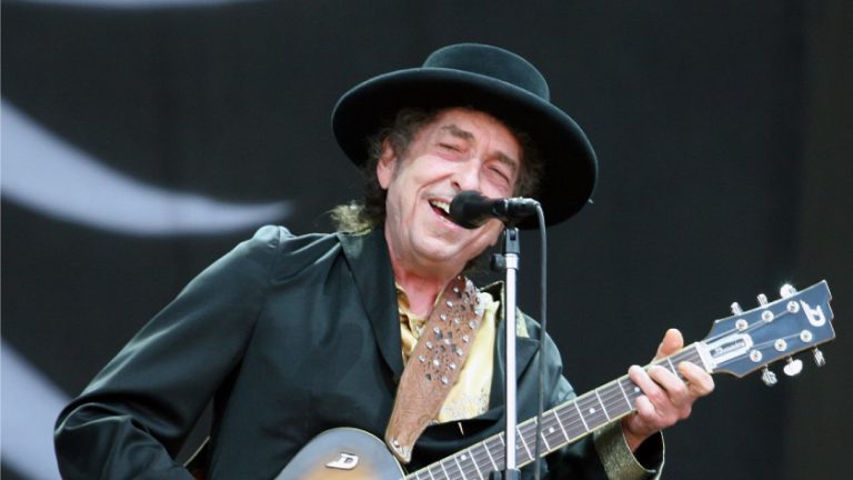 Regresa Bob Dylan al escenario de forma virtual