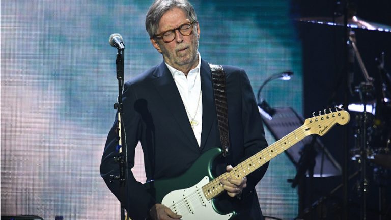 Eric Clapton en contra de que se exija prueba de vacunación de Covid-19 en conciertos