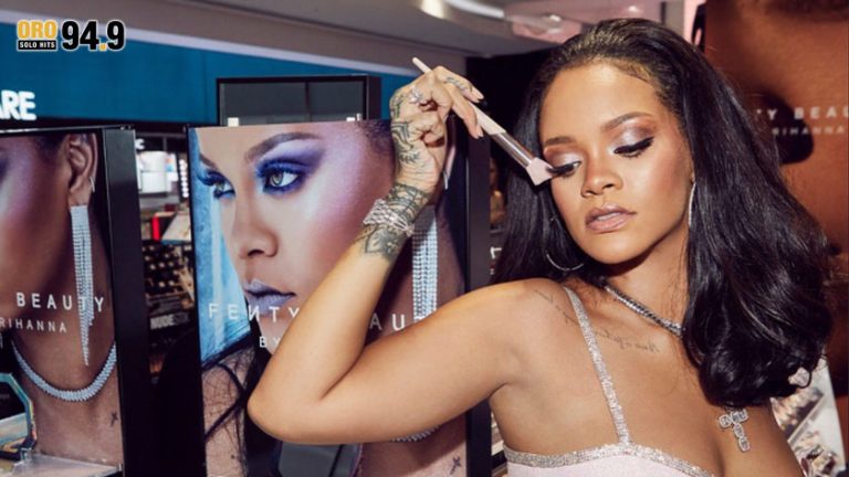 Fenty Beauty coloca a Rihana en la lista de millonarios de Forbes