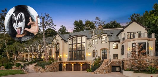 Gene Simmons se muda a la ciudad del pecado