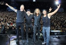 Metallica sorprendió a Chicago con inesperada presentación