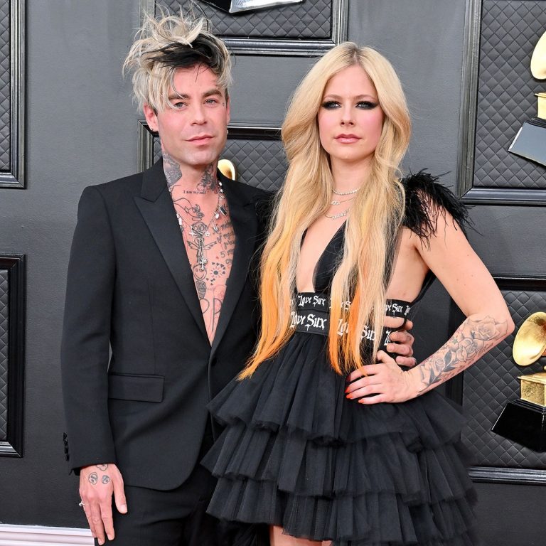 Avril Lavigne rompe compromiso con Mod Sun