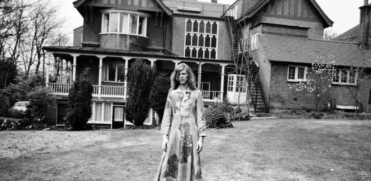 Museo de Londres busca vestido de David Bowie