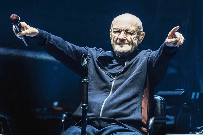 Phil Collins gana premio en los Drumeo Awards