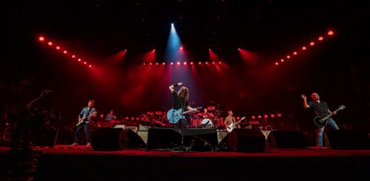 Foo Fighters estrena canción y anuncia presentación en vivo