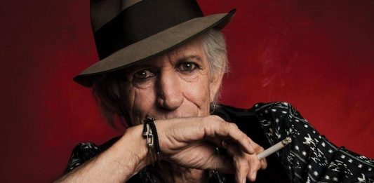 El guitarrista de The Rolling Stones, Keith Richards, atacó a la banda Grateful Dead, a la cual llamó "una porquería aburrida".