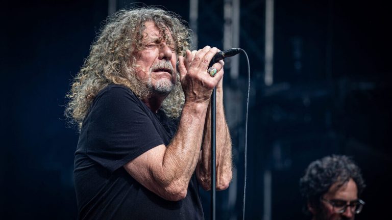 Robert Plant y la canción “más ridícula” de Led Zeppelin