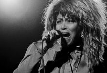 Tina Turner, compositora y cantante de nacionalidad suiza, falleció el día de hoy a la edad de 83 años, de acuerdo con su representante.