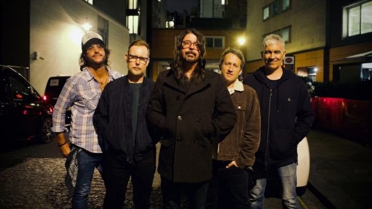 Foo Fighters estrena su álbum ‘But Here We Are’