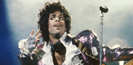 Un día como hoy de hace 65 años, nació Prince Rogers Nelson, mejor conocido en la industria musical como Prince.