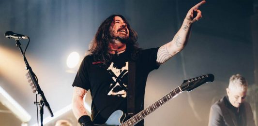 Foo Fighters manda emotivo mensaje a sus fans.