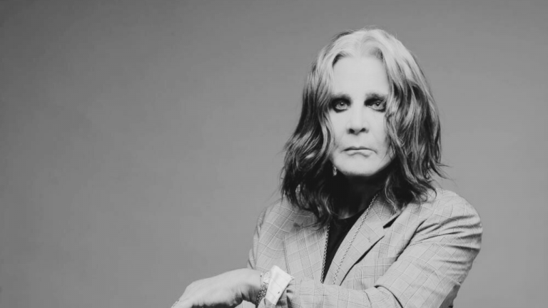 Ozzy Osbourne había sido diagnosticado con Parkinson desde 2019 y padecía varias complicaciones de salud, incluyendo cirugías en la columna vertebral.