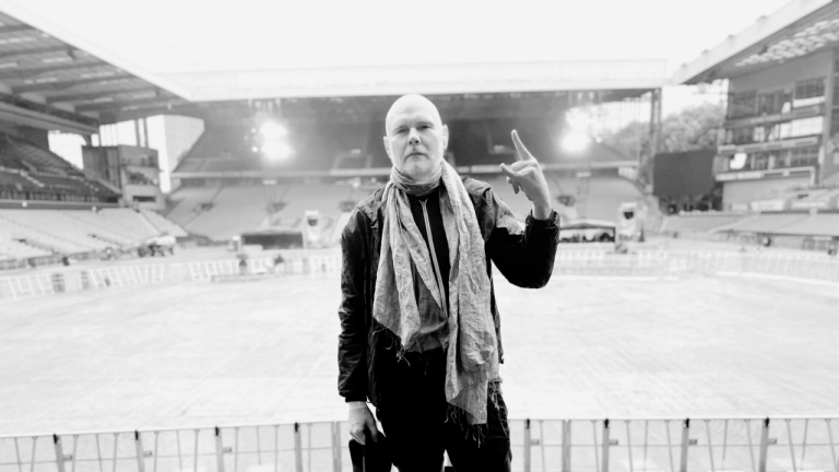 Durante el programa Klein Ally Show en KROQ, Billy Corgan declaró: “Debería haber un concierto anual de Ozzy donde todos nos reunamos y hagamos un evento benéfico”.