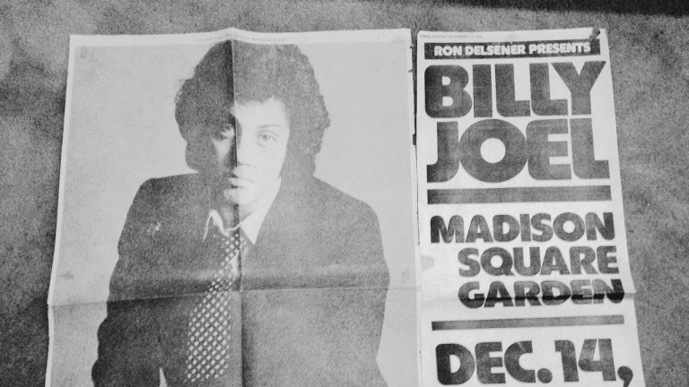 El tratamiento de Billy Joel consiste en terapia física especializada y, en casos como el suyo, la colocación de una derivación quirúrgica.