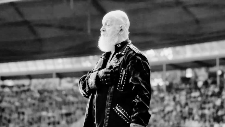 Rob Halford ha manifestado su admiración por la voz y técnica de Tony Bennett, así como por su capacidad creativa e imaginación.