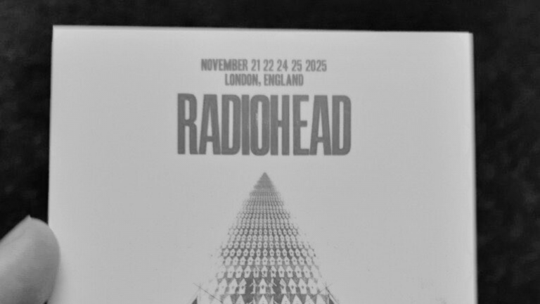 Radiohead no ha anunciado oficialmente nuevos lanzamientos discográficos junto con la gira que enmarca su regreso, pero la expectativa crece.