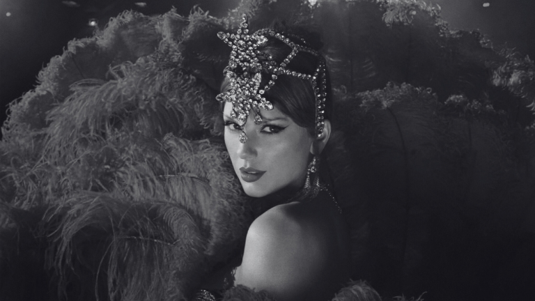 Taylor Swift ha dirigido antes proyectos visuales, lo que sugiere que podría ser responsable del nuevo filme, buscando replicar el éxito de The Eras Tour.