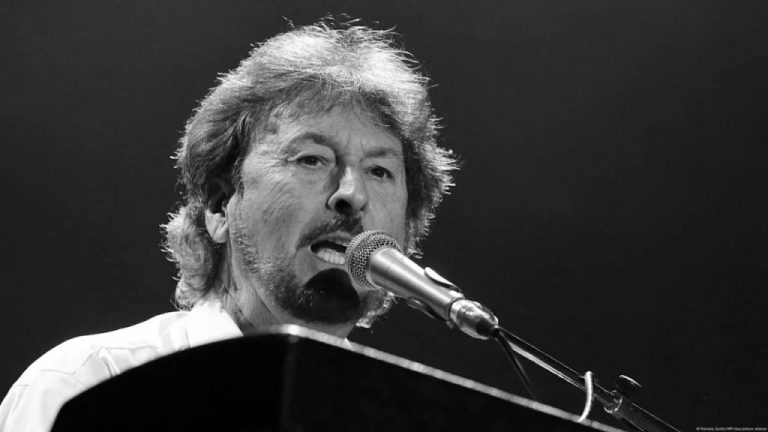 Desde la salida de Roger Hodgson en 1983, Rick Davies fue el único miembro fundador que permaneció en la banda de Supertramp.