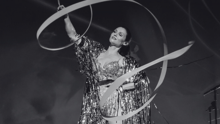 En una reciente entrevista con The Independent, Sophie Ellis-Bextor expresó su frustración ante el creciente odio dirigido a la comunidad trans.