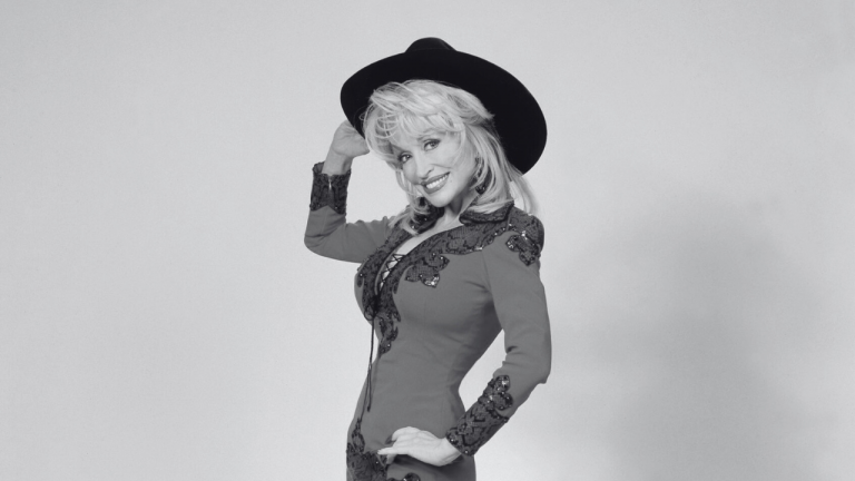 Dolly Parton explicó que tras la muerte de su esposo Carl Dean en marzo pasado, descuidó algunos aspectos de su salud y ahora tuvo hacerse revisiones médicas.
