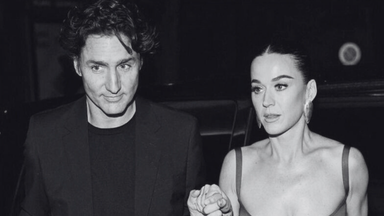 Los rumores sobre su relación comenzaron a tomar fuerza a finales de julio de 2025, cuando Katy Perry estuvo en Montreal.