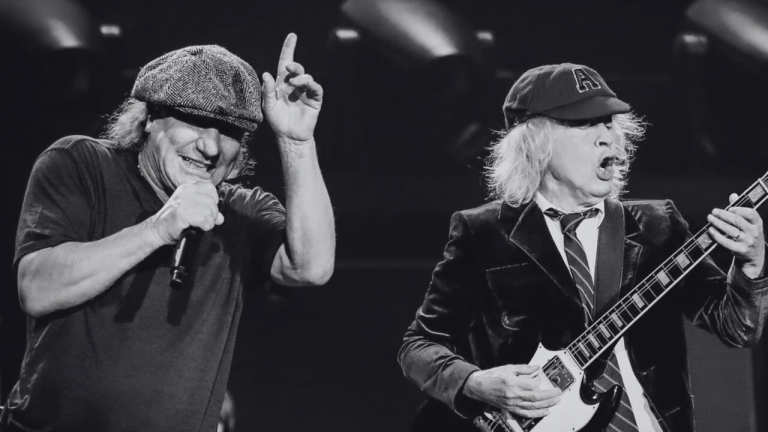 Se espera una alta demanda, ya que la última visita de AC/DC al país fue en 2009 durante la gira Black Ice World Tour.