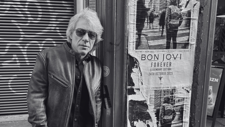 Bon Jovi también mencionó que la autenticidad y honestidad musical han sido claves para sostener la relevancia del grupo, así como la voluntad constante de evolucionar y estar abiertos a nuevas etapas sin dejar de respetar sus raíces.