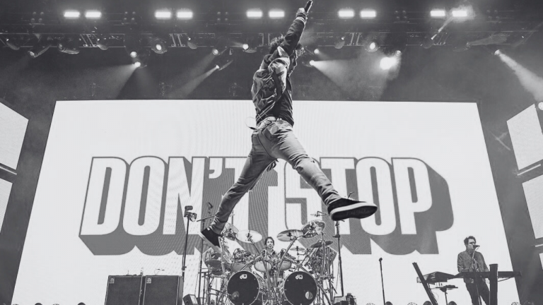 Neal Schon, guitarrista fundador, destacó que aunque esta gira marca el final de una etapa de Journey, la música y la creatividad aún están vivas para él.