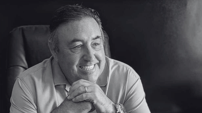 Doc McGhee destacó que la era de MTV y los videos musicales en vivo fueron claves para el ascenso de bandas como Bon Jovi y esto se dificulta con las tendencias rápidas