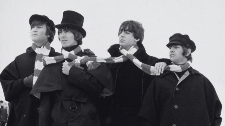 Las películas buscan capturar la esencia legendaria de The Beatles con un reparto estelar y guionistas premiados con Oscar y BAFTA.