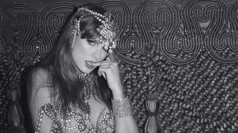 Taylor Swift presentó un adelanto exclusivo de su serie documental "The End of an Era" en Good Morning America. La producción se estrenará el 12 de diciembre.