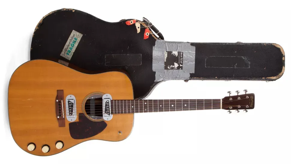 La icónica guitarra de Kurt Cobain fue subastada en más de seis millones de dólares en 2020